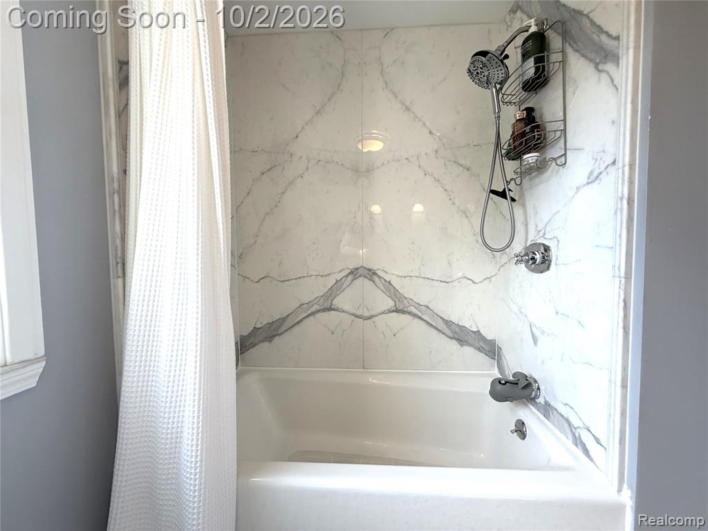 71 Vernier Road Grosse Pointe Shores, MI 48236 - Photo 30 of 50 Gallery Image 30