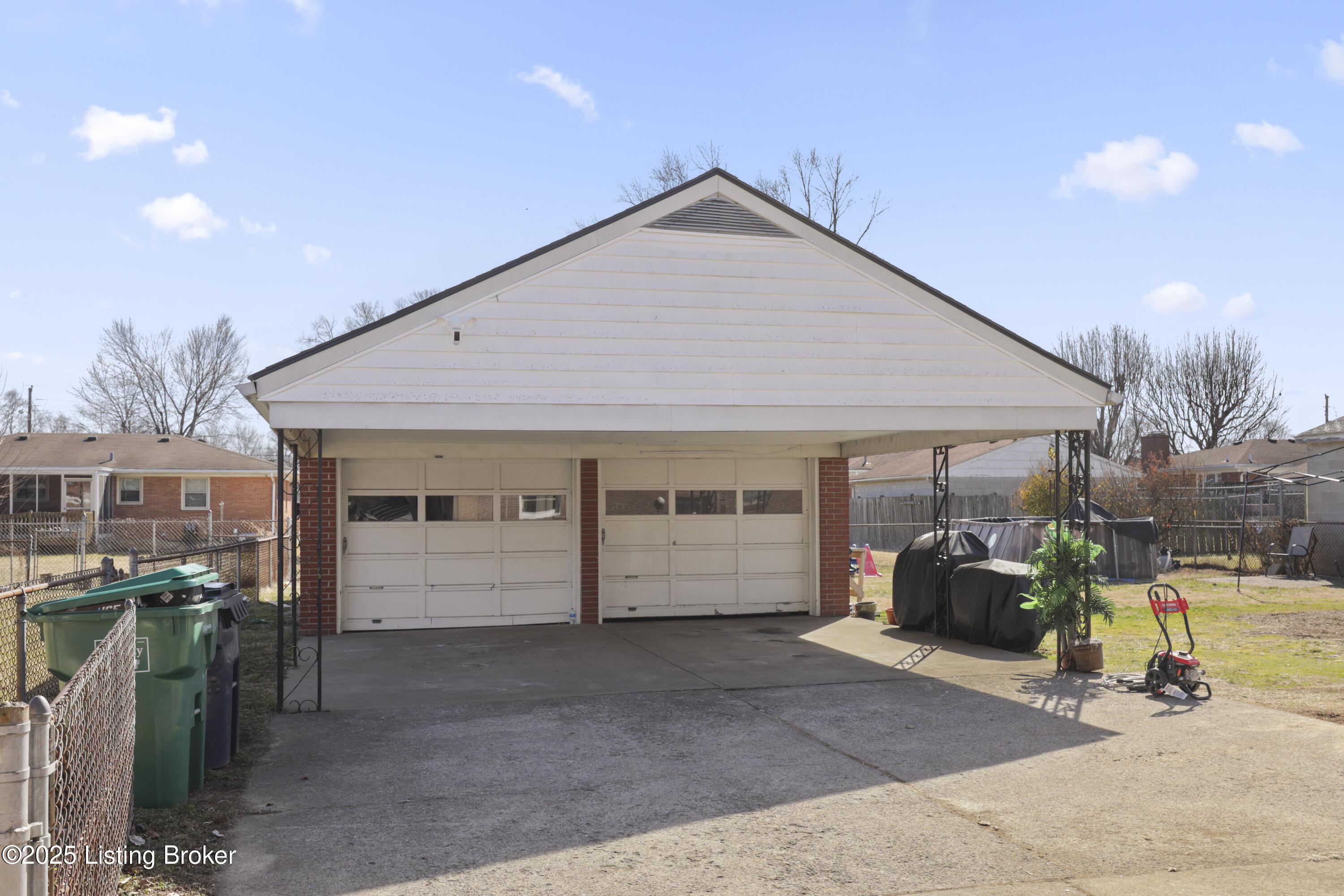 2226 Farnsley Road Louisville, KY 40216 - Photo 36 of 38 EOSR2793