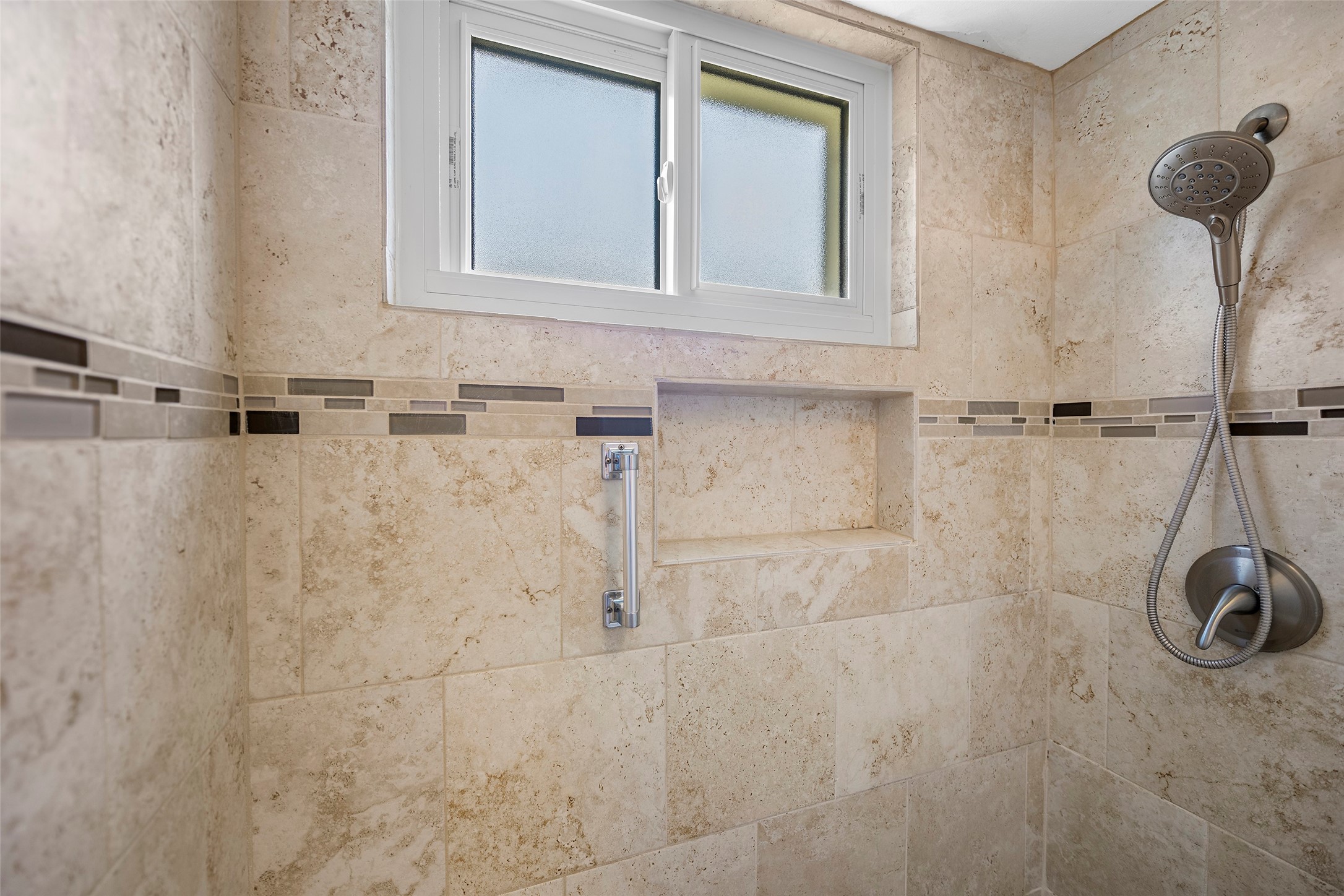 4511 Connorvale Road Houston, TX 77039 - Photo 8 of 25 Shower in full bathroom