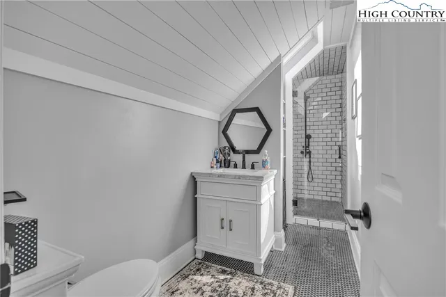 $1,699,000 | 230 Highway 88, Jefferson, NC 28640