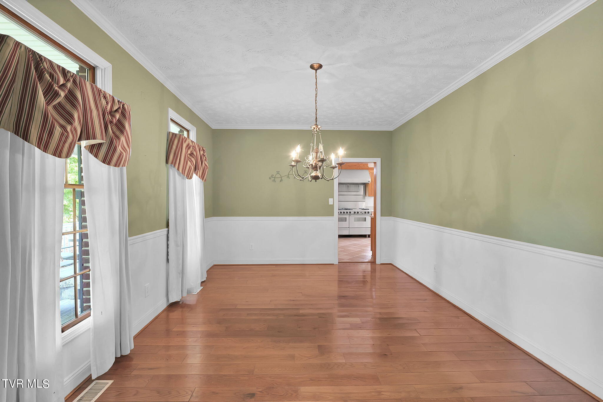 25428 Watauga Road Abingdon, VA 24211 - Photo 22 of 58 21-web-or-mls-25428-watauga-rd