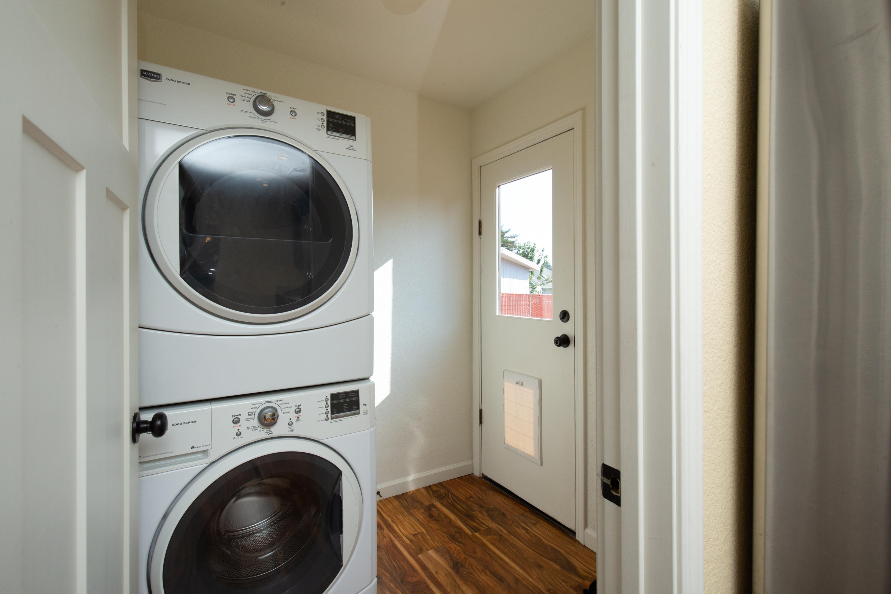 4625 Excelsior Road Cutten, CA 95503 - Photo 24 of 48 Laundry room