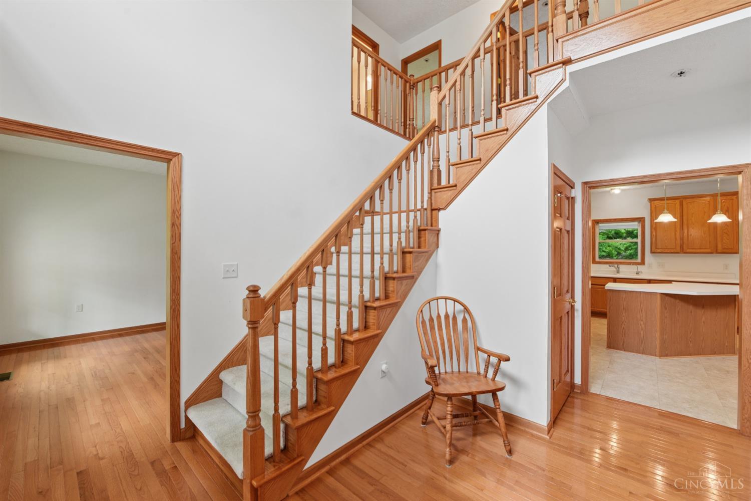 1109 Asbury Road Cincinnati, OH 45255 - Photo 13 of 69