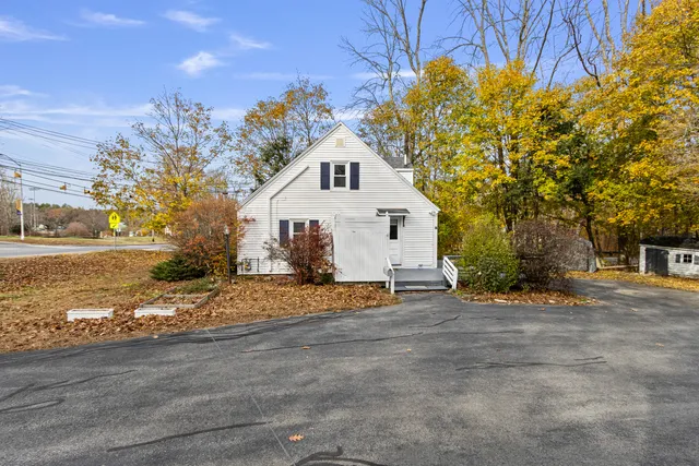 $395,000 | 117 School Street, Gorham, ME 04038
