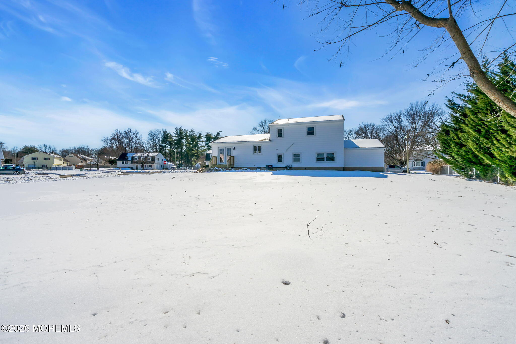 568 Flock Road Hamilton Square, NJ 08690 - Photo 20 of 65 a view of a dry yard with wooden fence