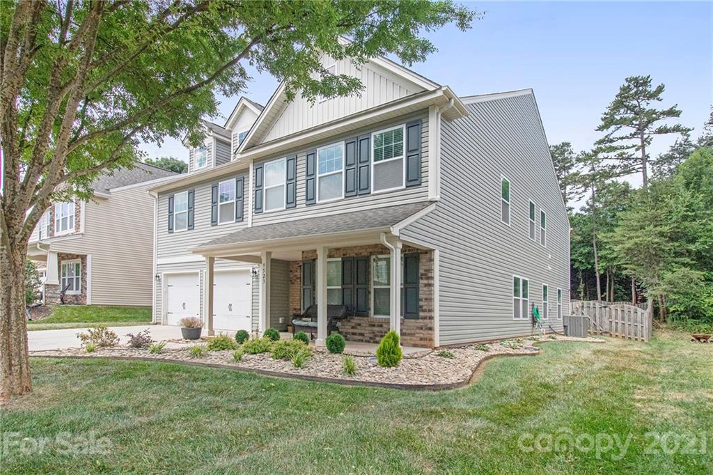 9523 Fernspray Road Charlotte, NC 28213 - Photo 2 of 29 Gallery Image 2