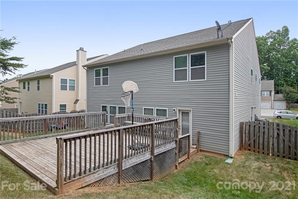 9523 Fernspray Road Charlotte, NC 28213 - Photo 16 of 29 Gallery Image 16