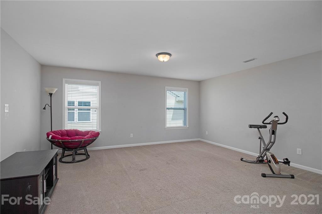 9523 Fernspray Road Charlotte, NC 28213 - Photo 17 of 29 Gallery Image 17
