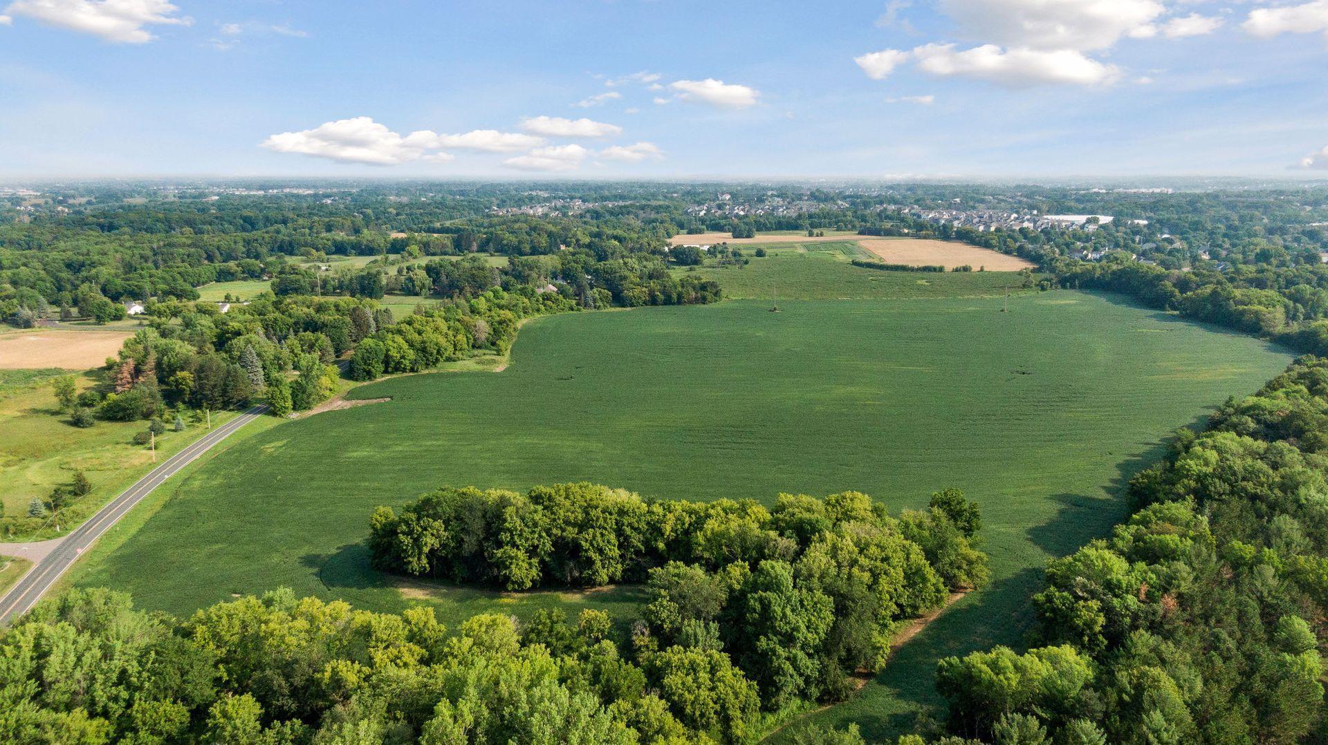 24-x4 Holy Name Drive Wayzata, MN 55391 - Photo 15 of 16