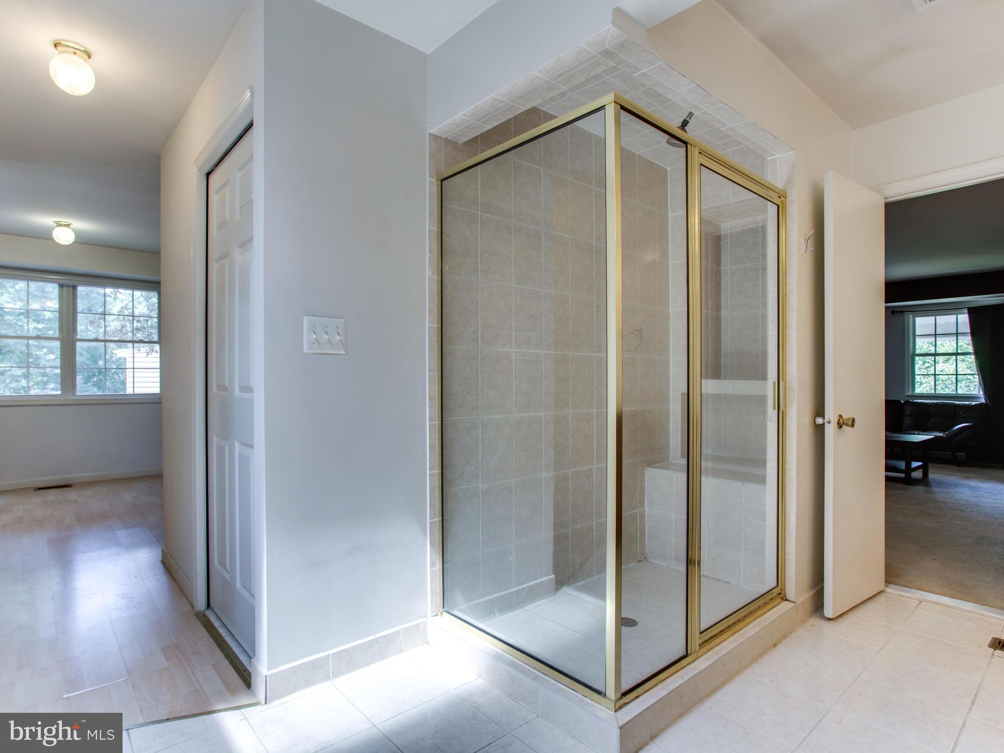 9819 Greenview Lane Manassas, VA 20109 - Photo 23 of 30 Bath (Master) separate sitting shower