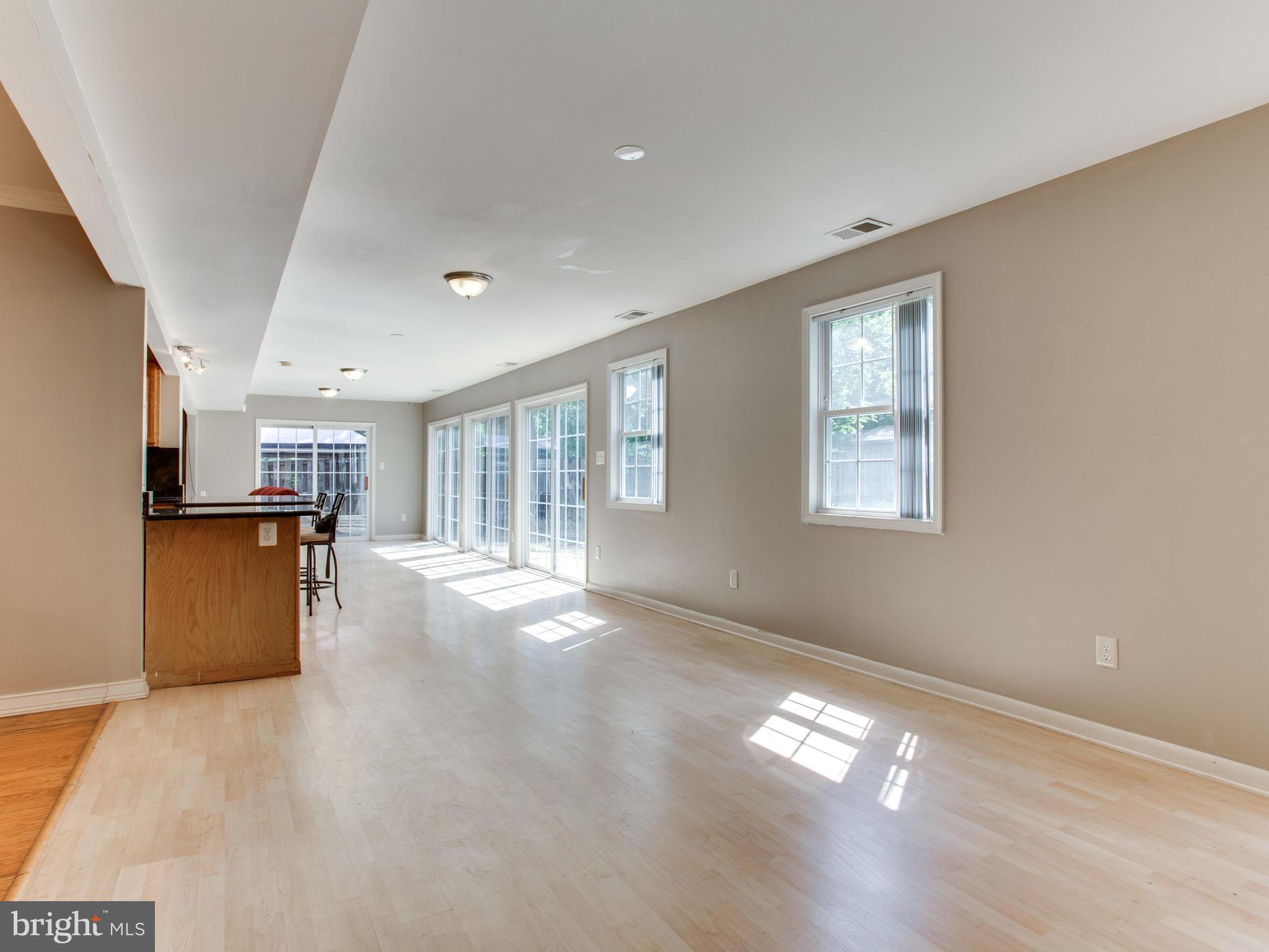 9819 Greenview Lane Manassas, VA 20109 - Photo 6 of 30 Interior