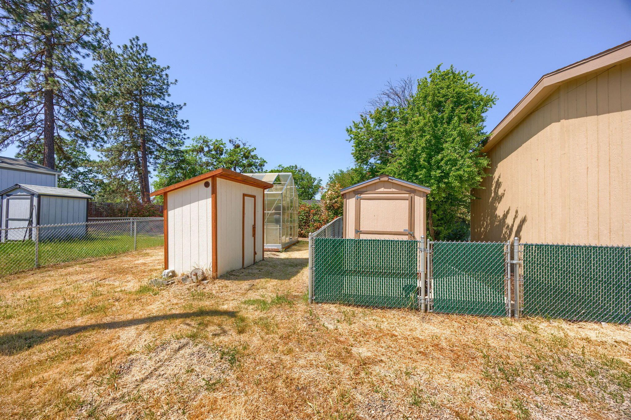 225 Wilson Road Central Point, OR 97502 - Photo 47 of 76 Unit B has a small matching shed
