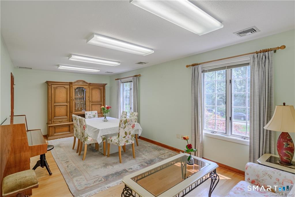 144 Munn Road Southbury, CT 06488 - Photo 5 of 22