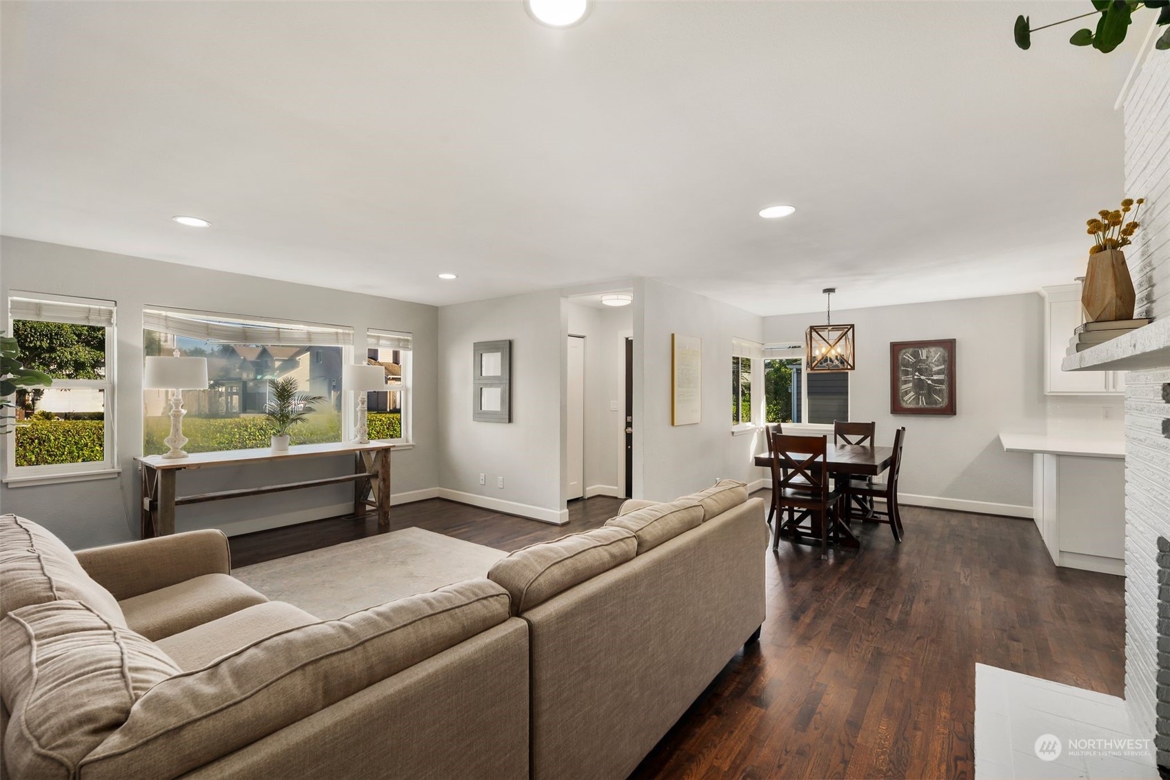 1733 Aberdeen Avenue Northeast Renton, WA 98056 - Photo 4 of 30 Gallery Image 4