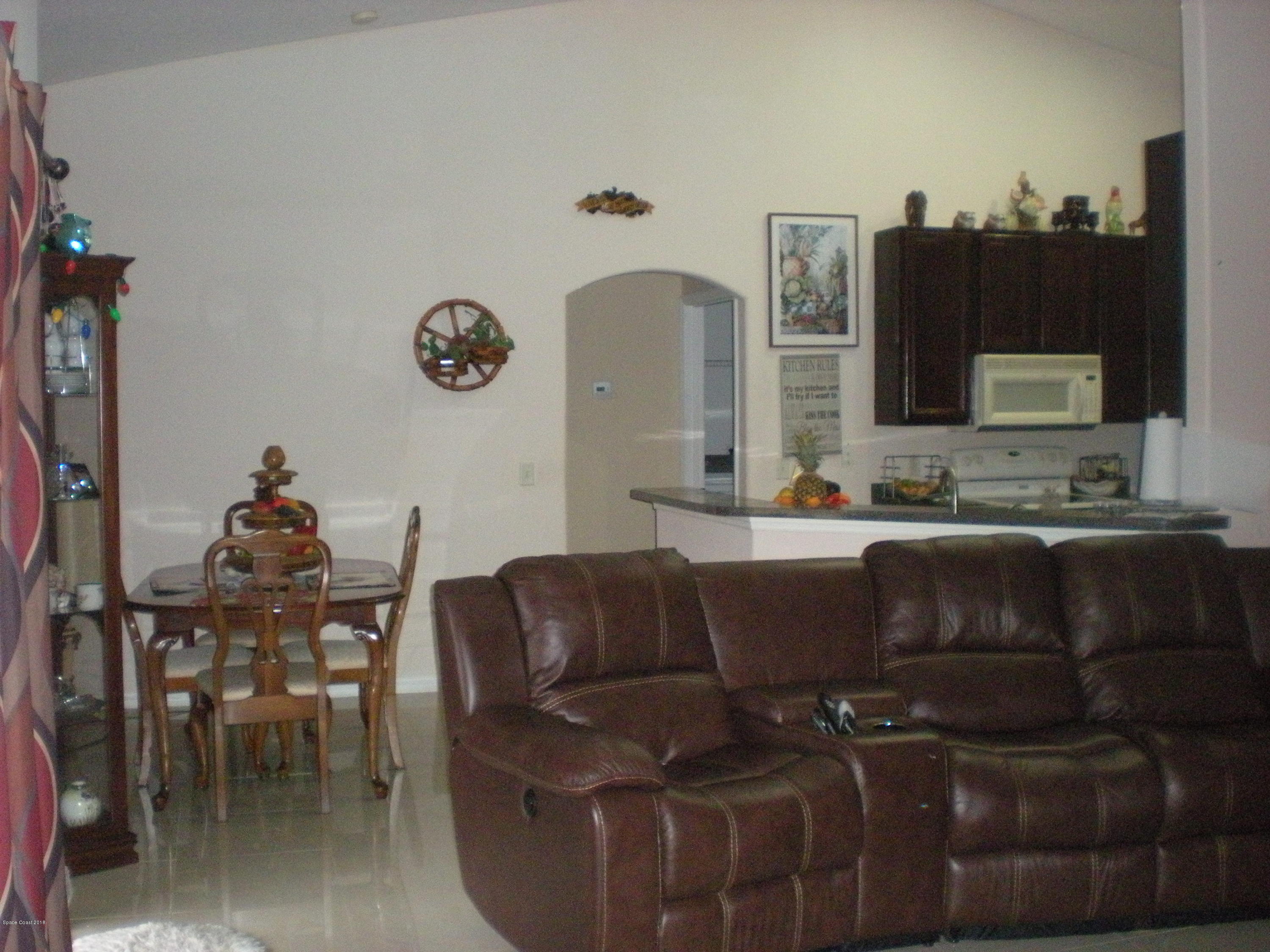 779 Schuster Road Southwest Palm Bay, FL 32908 - Photo 6 of 19 434
