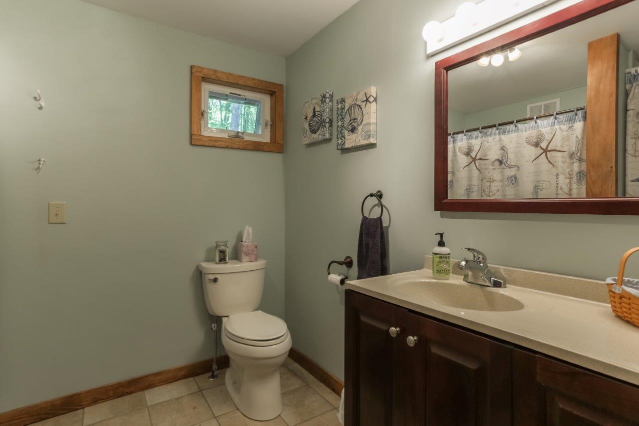 253 Hall Road Barrington, NH 03825 - Photo 17 of 30 Gallery Image 17