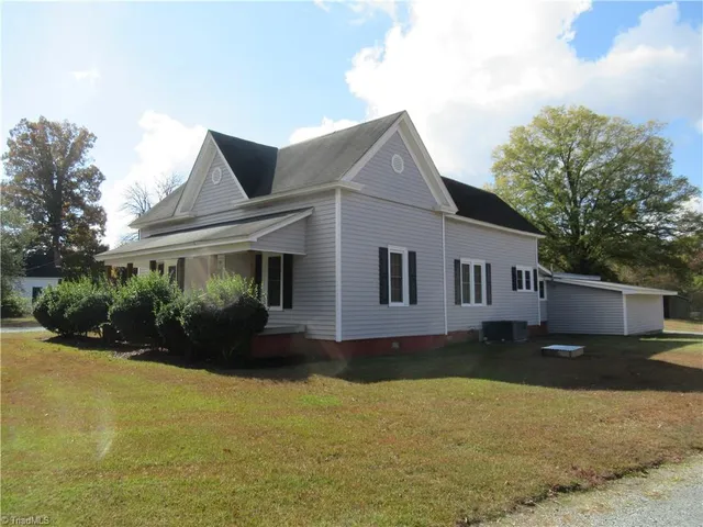 $285,000 | 56 Bonlee School Road, Bear Creek, NC 27344