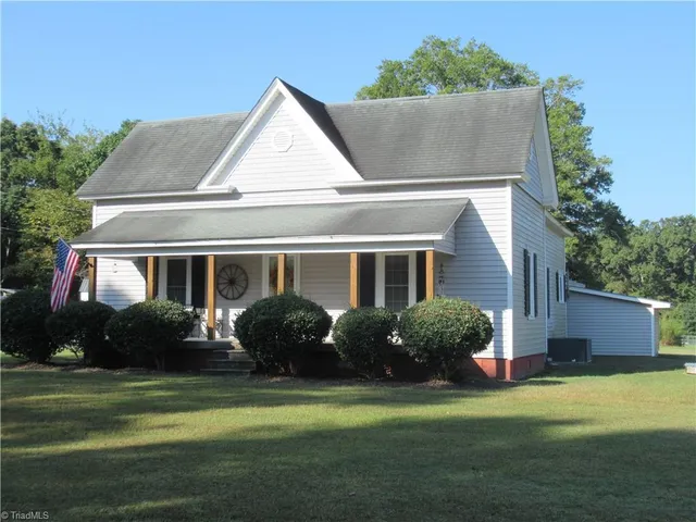 $285,000 | 56 Bonlee School Road, Bear Creek, NC 27344