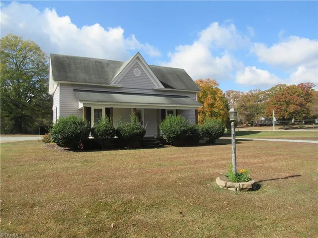 $285,000 | 56 Bonlee School Road, Bear Creek, NC 27344