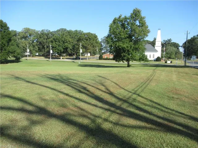 $285,000 | 56 Bonlee School Road, Bear Creek, NC 27344