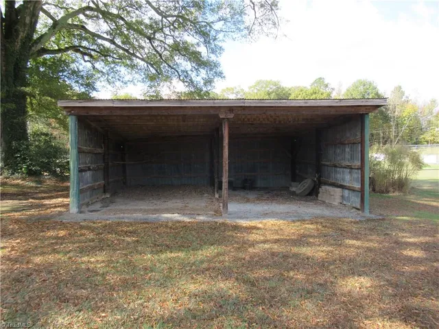 $285,000 | 56 Bonlee School Road, Bear Creek, NC 27344