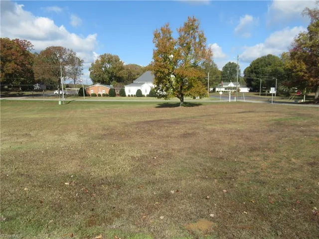 $269,000 | 56 Bonlee School Road, Bear Creek, NC 27344