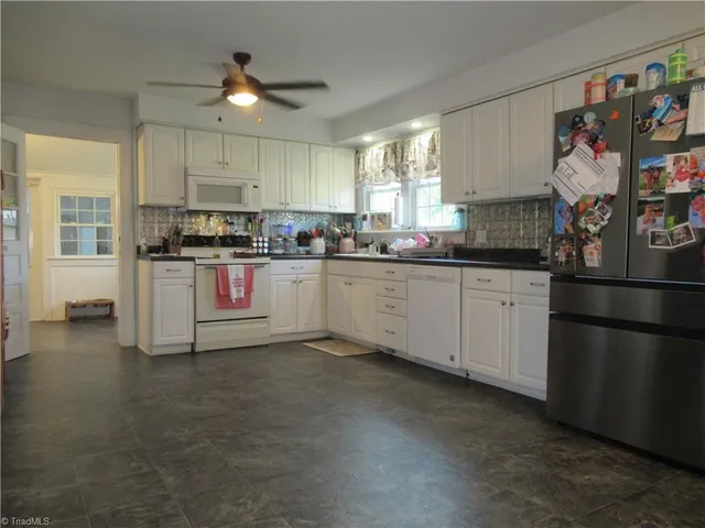 $285,000 | 56 Bonlee School Road, Bear Creek, NC 27344