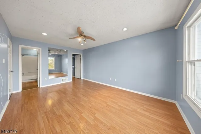 $259,000 | 54 Burlington Court, Hamburg, NJ 07419