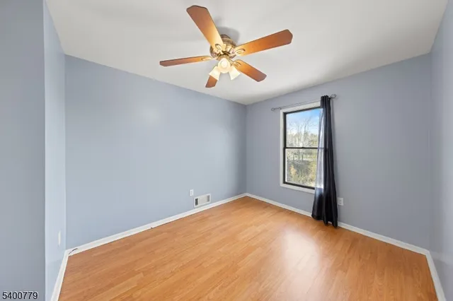 $259,000 | 54 Burlington Court, Hamburg, NJ 07419