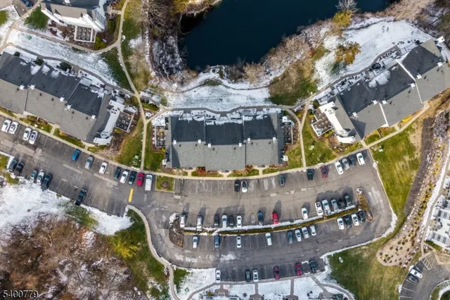 $259,000 | 54 Burlington Court, Hamburg, NJ 07419