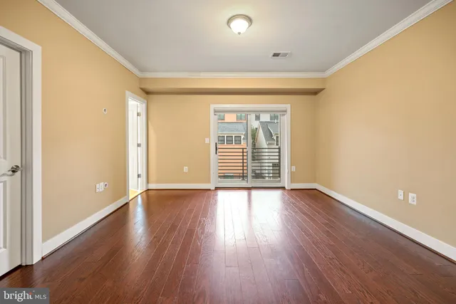 $4,300 | 2111 Richmond Highway, Unit 101, Alexandria, VA 22301