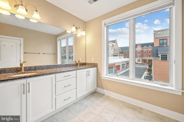 $4,300 | 2111 Richmond Highway, Unit 101, Alexandria, VA 22301