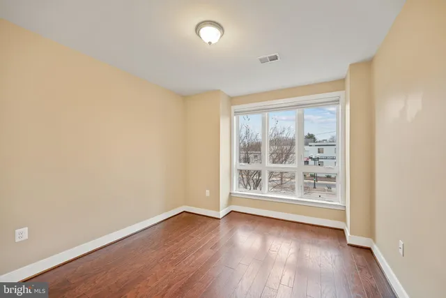 $4,300 | 2111 Richmond Highway, Unit 101, Alexandria, VA 22301