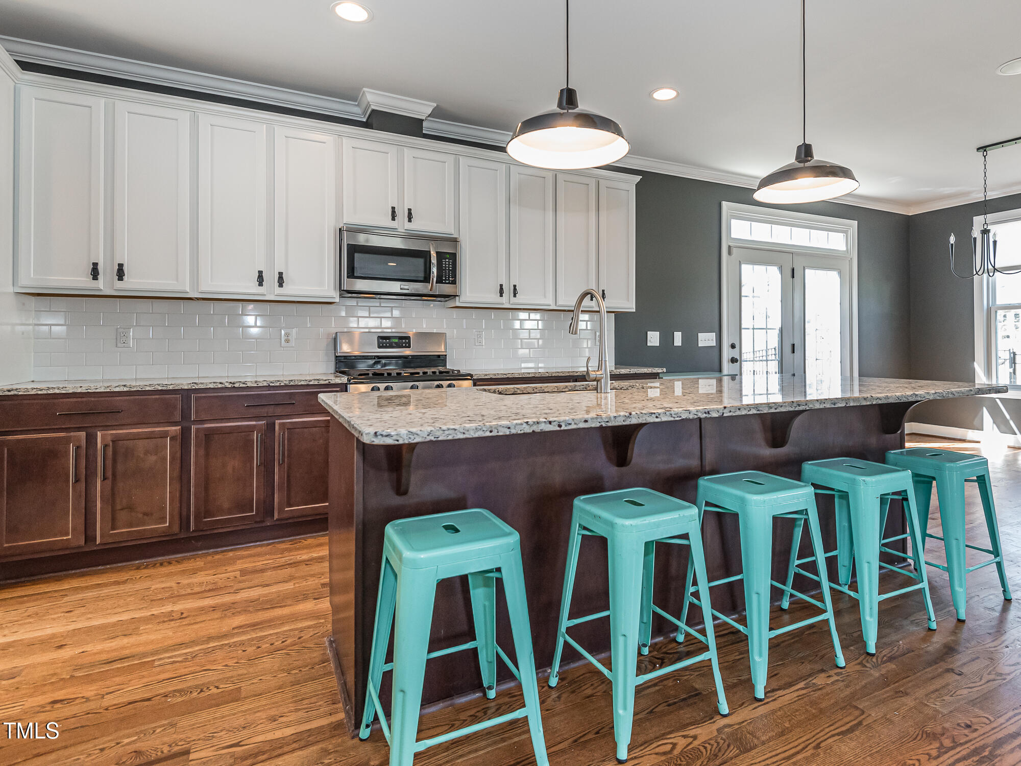 5347 Cypress Lane Raleigh, NC 27609 - Photo 9 of 57 InTrust_Realty_Lee_5347_Cypress-7077
