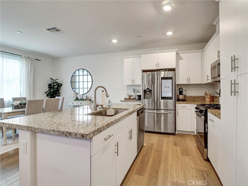 2497 Gunner Ridge Way Rialto, CA 92377 - Photo 7 of 49 Gallery Image 7