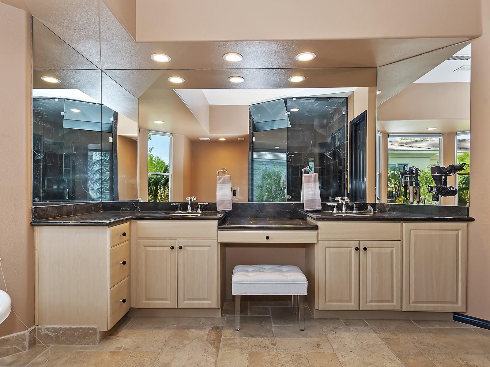 36 Provence Way Rancho Mirage, CA 92270 - Photo 49 of 78 046_Master Bathroom
