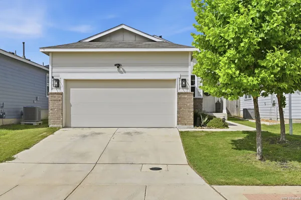 $259,900 | 4010 Fallow Crossing, St. Hedwig, TX 78152