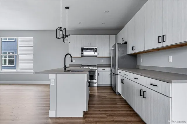 $2,300 | 1514 Ingalls Street, Lakewood, CO 80214