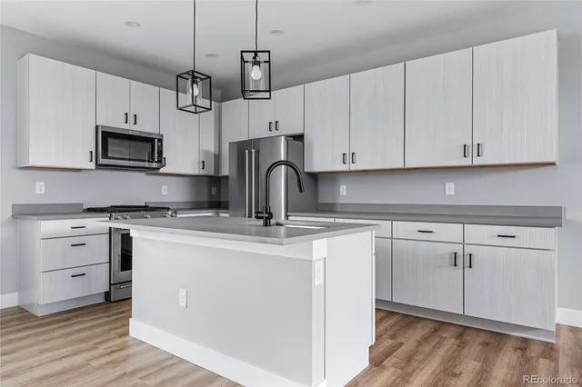 $2,300 | 1514 Ingalls Street, Lakewood, CO 80214