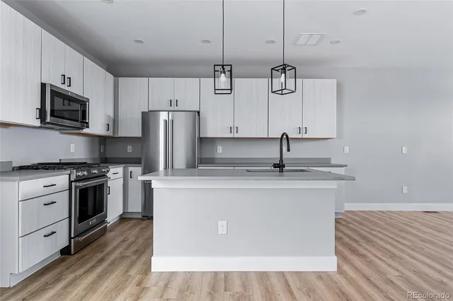 $2,300 | 1514 Ingalls Street, Lakewood, CO 80214