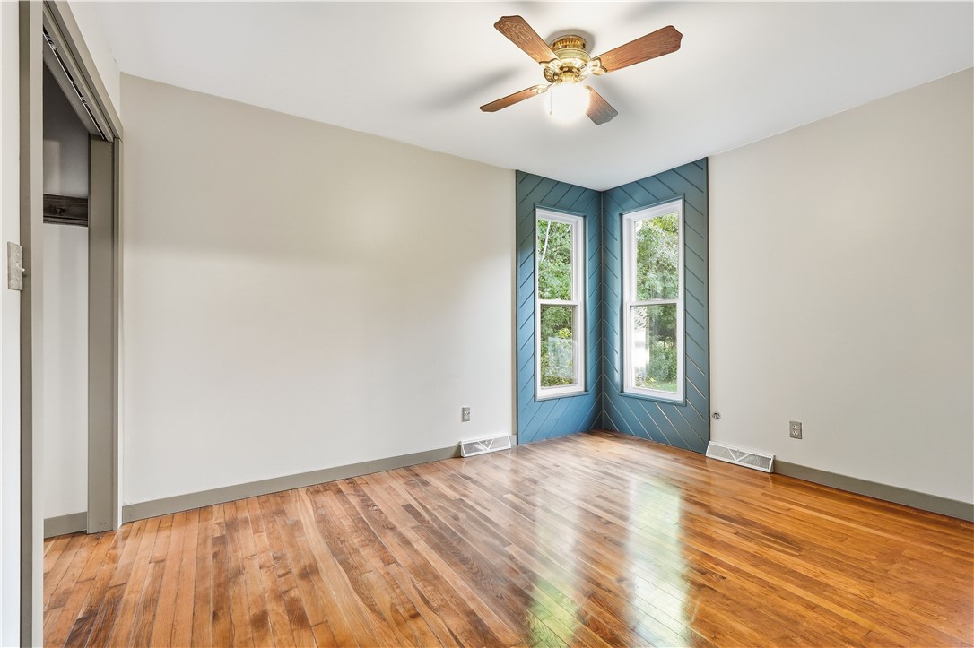 455 Lake Road Tiverton, RI 02878 - Photo 9 of 27 Gallery Image 9