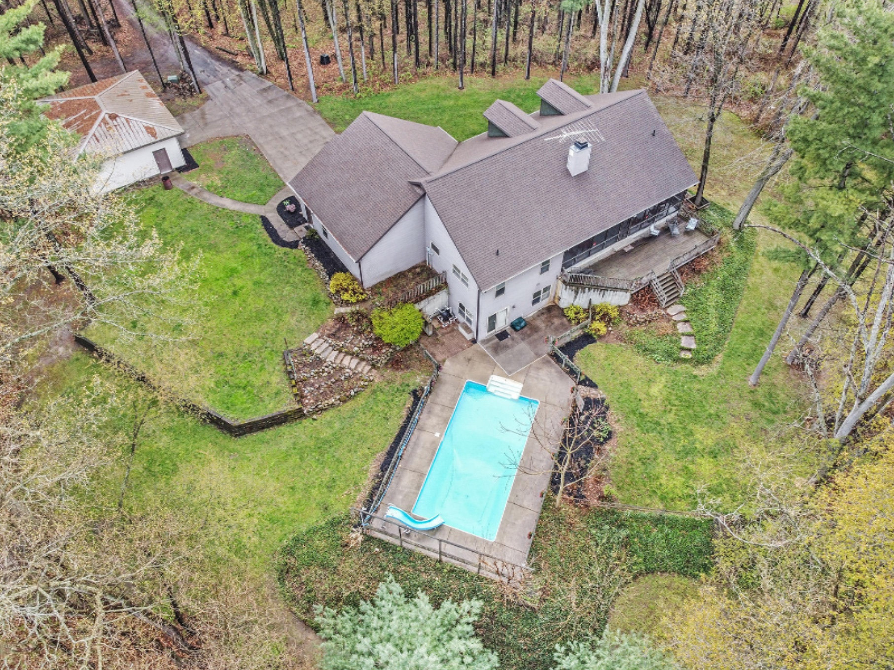 235 West Snow Road Baroda, MI 49101 - Photo 4 of 48 DJI_0852