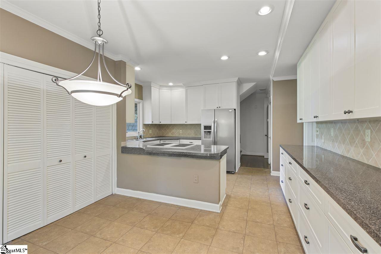 101 Oak Cliff Terrace Anderson, SC 29621 - Photo 17 of 21 Gallery Image 17