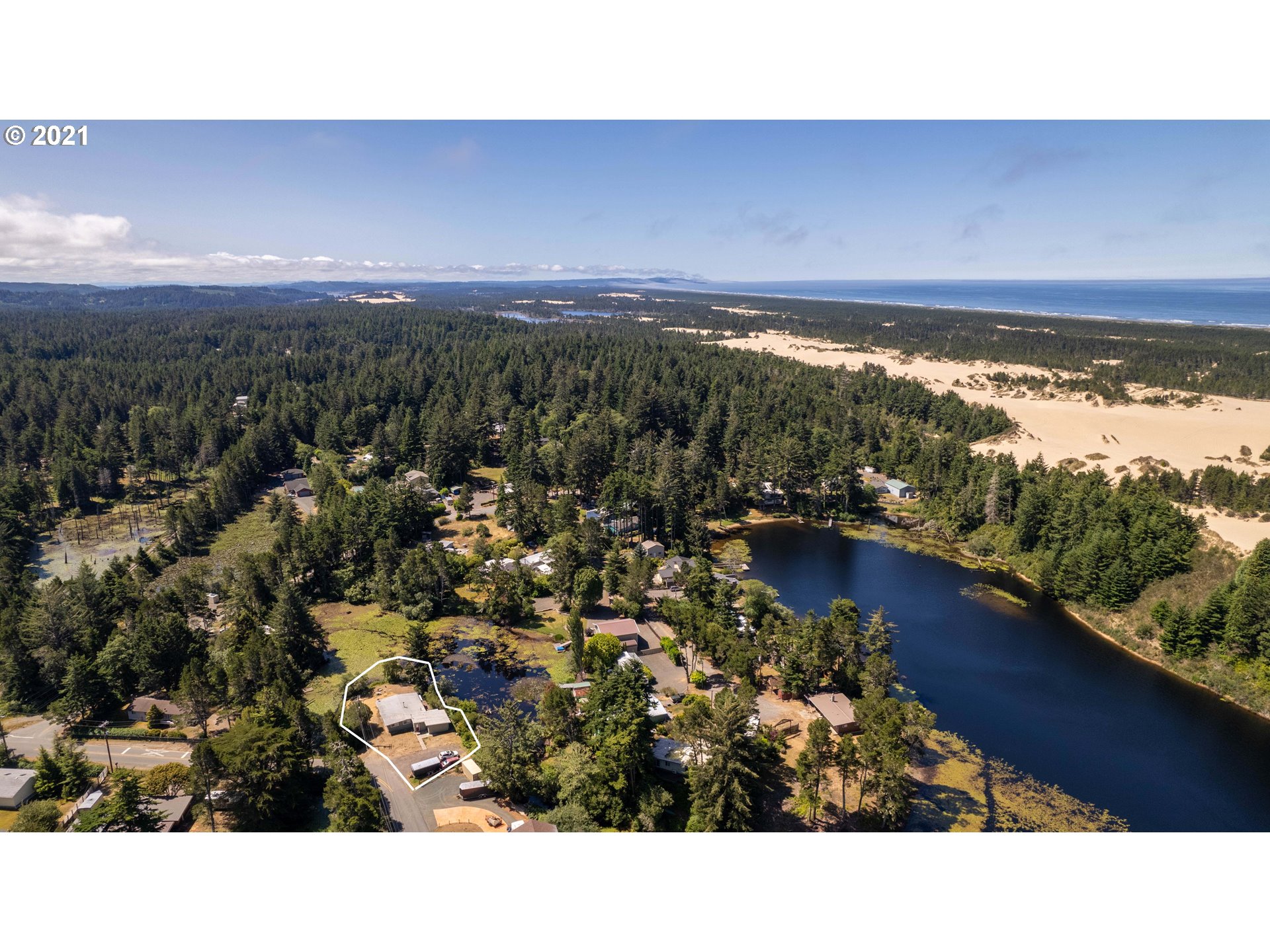 72262 Crannog Road North Bend, OR 97459 - Photo 26 of 32 Gallery Image 26