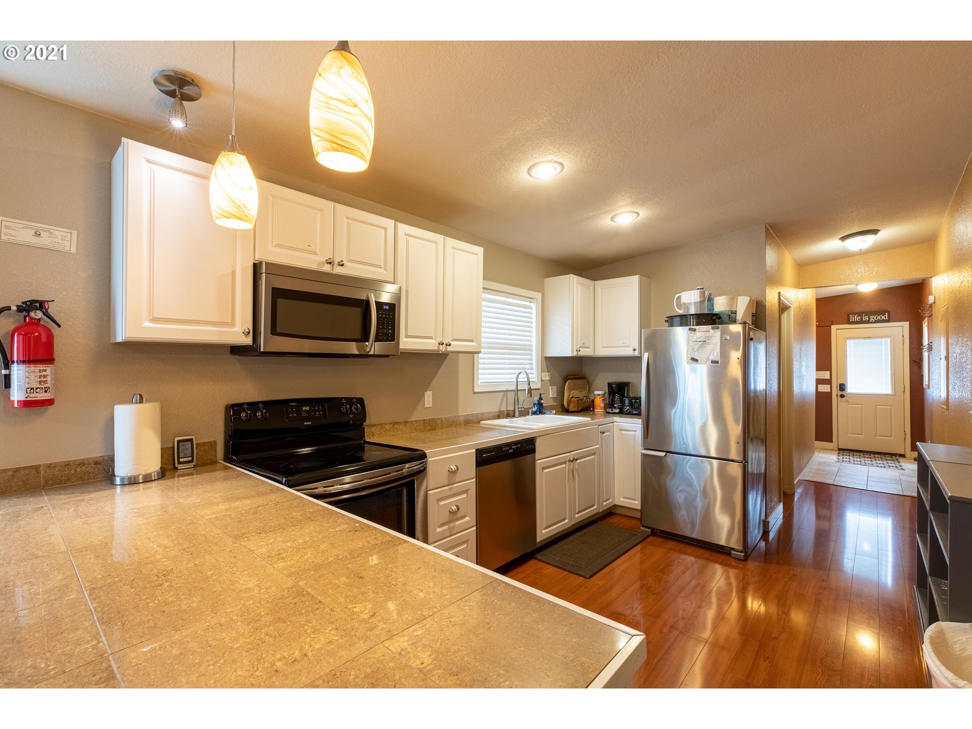 72262 Crannog Road North Bend, OR 97459 - Photo 6 of 32 Gallery Image 6