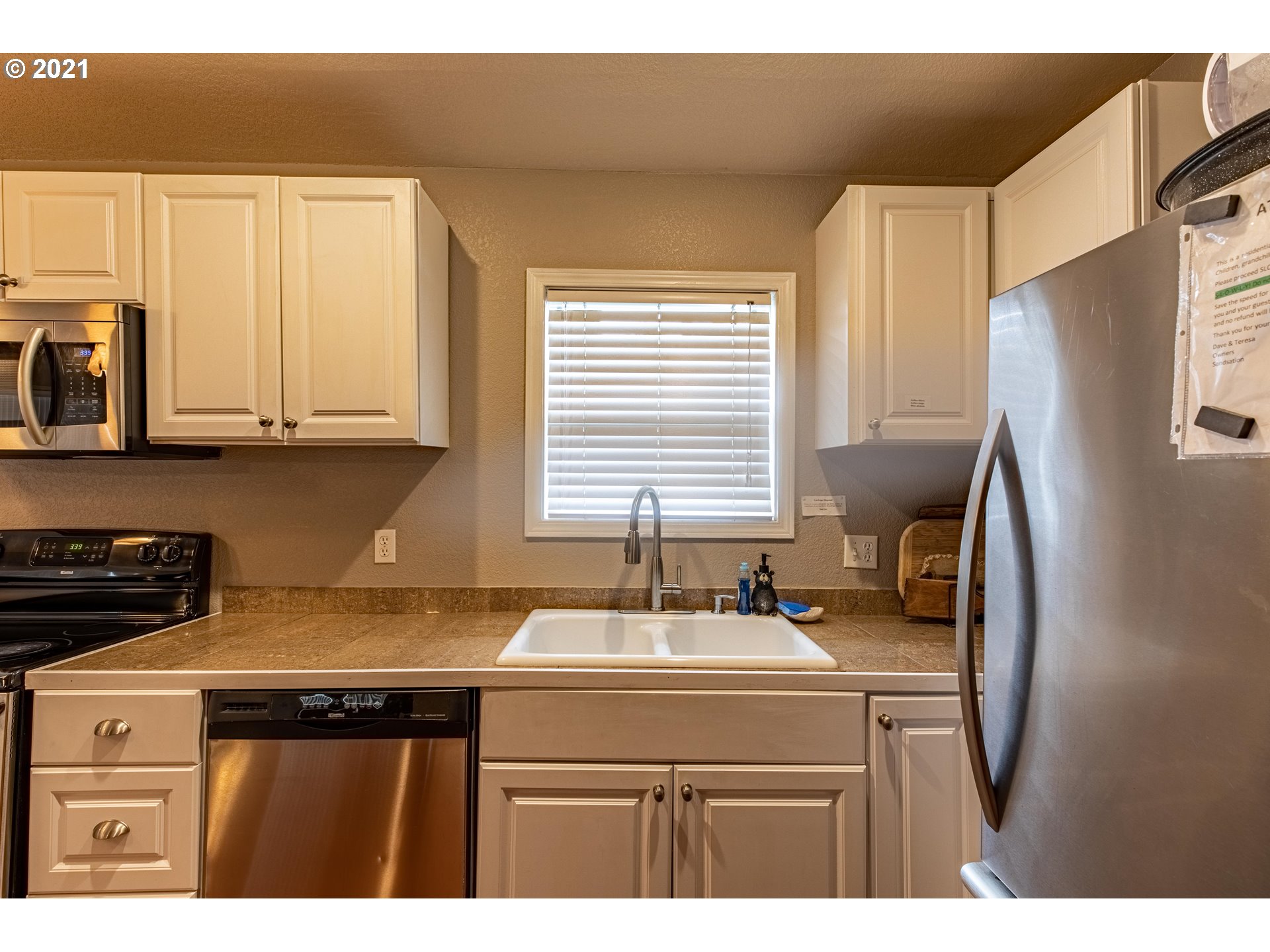 72262 Crannog Road North Bend, OR 97459 - Photo 7 of 32 Gallery Image 7