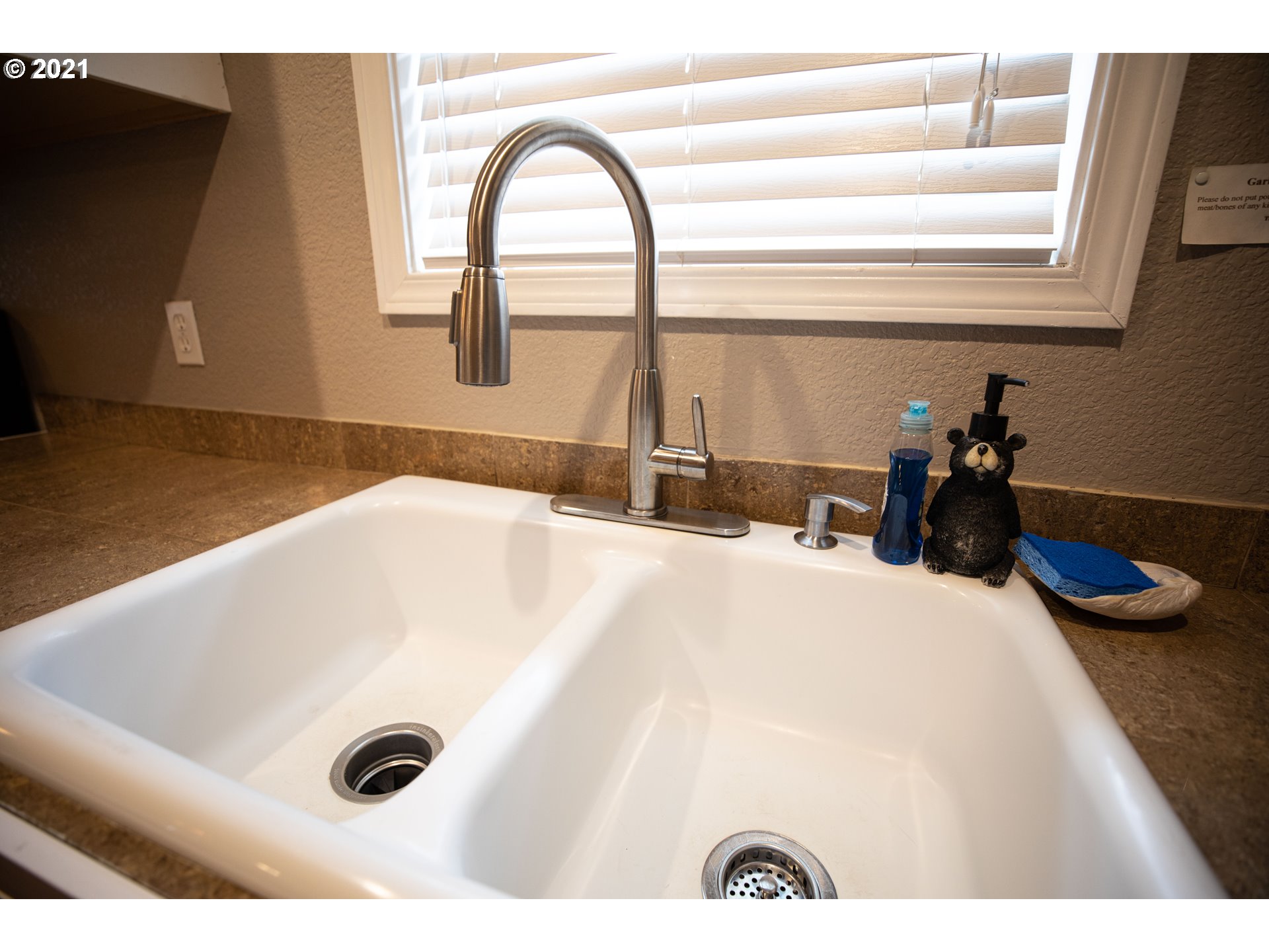 72262 Crannog Road North Bend, OR 97459 - Photo 9 of 32 Gallery Image 9