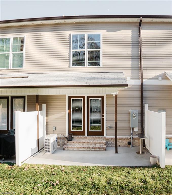 609 Riverside Drive Mount Airy, NC 27030 - Photo 3 of 31 Gallery Image 3
