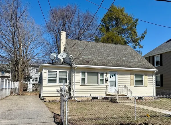 $3,700 | 27 Hartwell Street, Waltham, MA 02453