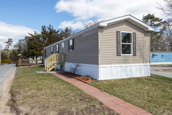 $229,900 | 2900 Cranberry Highway, Unit 42, Wareham, MA 02538